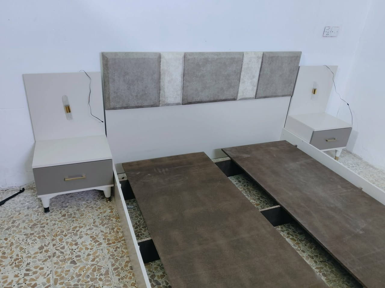 غرفة تركي نظام ابواب ❤ ✨
نظافة 95 / 100 ❤✨ 
السعر 475 مع الشد 🪛ونقل 🚙
داخل بغداد متوفر توصيل لجميع المحافظات 🇮🇶


**إذا كنت صاحب هذا الإعلان وتريد حذفه لأي سبب، رجاءا أرسل رسالة إلى الدعم الفني**