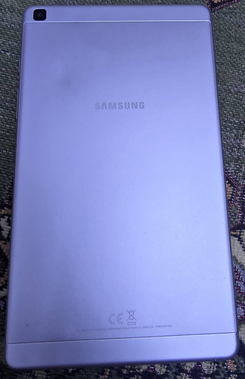 ايباد للبيع سامسونك اصلي السعر ٥٠ الف ***********
