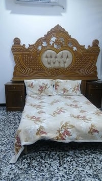 جربايه • ميز ابو تواليت