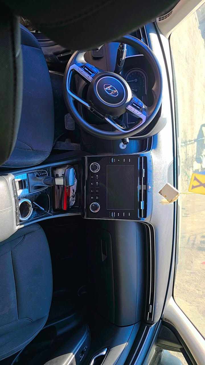 السلام عليكم توسان للبيع موديل ٢٢رقم بغداد ماشية ٨٠الف ضرر بل منشور سعر ١٦٨ورقة للستفسار ***********
