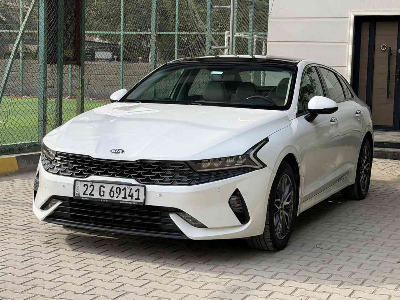 السلام عليكم . كي فايف موديل 2021 وارد خليجي وكالة نيم فول مواصفات 1/1 اعلى مواصفات مكفولة من الصبغ والتبديل ماعدا بارد شبر فقط براس الجاملغ الامامي والباقي كفالة مواصفات . بصمة بانوراما كشنات جلد تدفئة وتبريد بالكشنات كرسي كهرباء حساس امامي خلفي شحن واير ليس تبريد قطعتين مكينة 2000 دوش رقم اربيل باسمي . اخوان السيارة كلشي بيهة على وضع الشركة كير مكينة تبريد صدر كلة بلادي سيارة جديدة وبالخير التصير من نصيبة السعر 178 وبيهة مجال بسيط مكاني بغداد العامرية ***********
