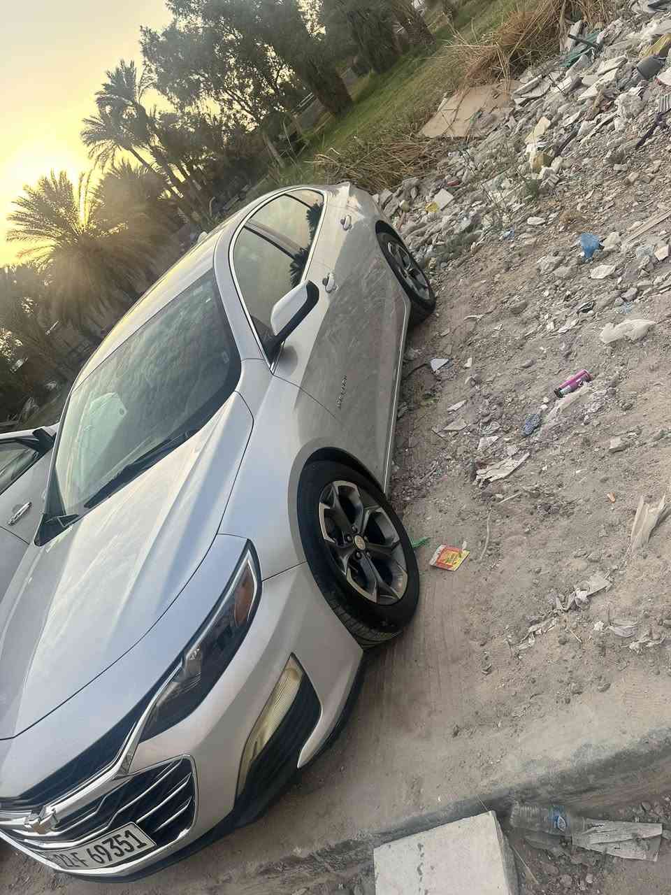 سلام عليكم
ماليبو 2020
مواصفات Lt معروفه
بصمه 
تشغيل عن بعد 
شاشه كامره 
تدفئه كشنات 
كشن كهرباء 
بيها صبغ قطعتين جاملغ ايمن وبنيد وبالعراق باب خاف سائق مبدله نفس ألون 
مكانها بغداد حي العلام 
السعر 120 وبيها مجال
الاستفسار ***********
