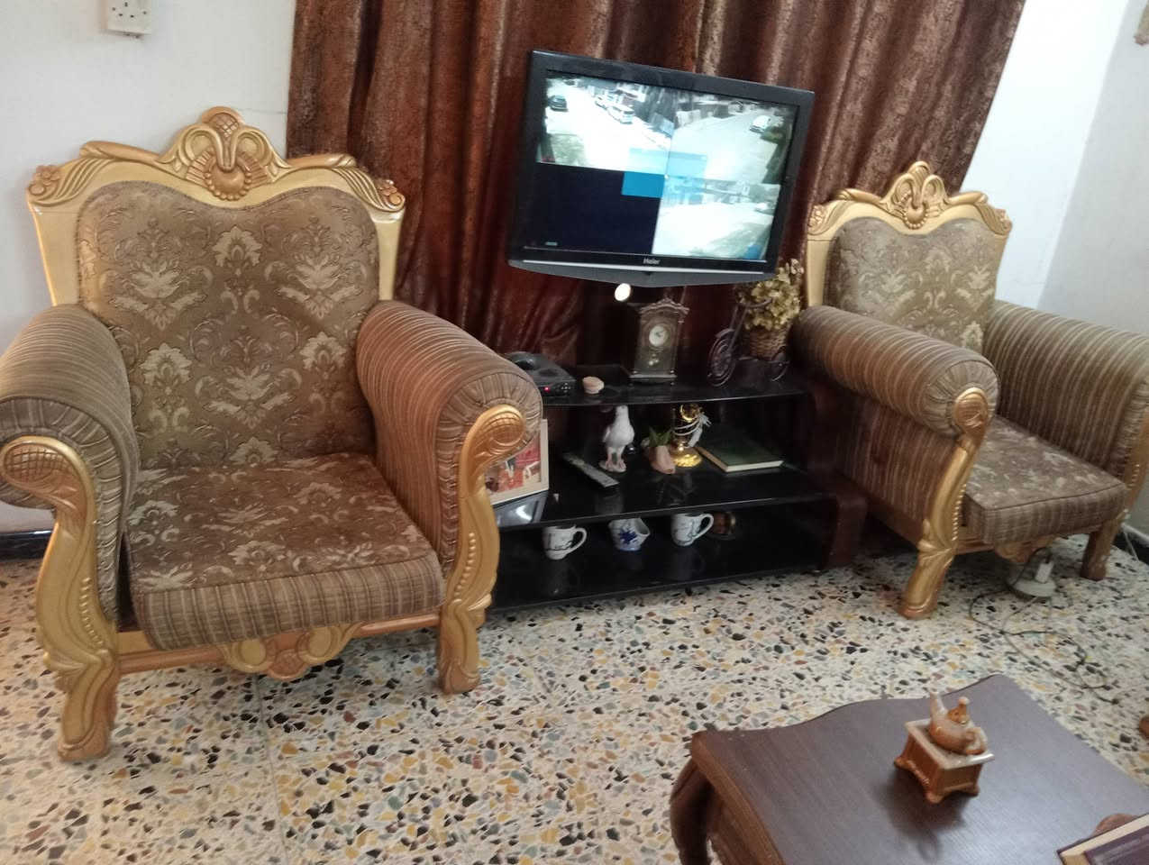 تخم 8 مقعد للبيع 150 ***********
