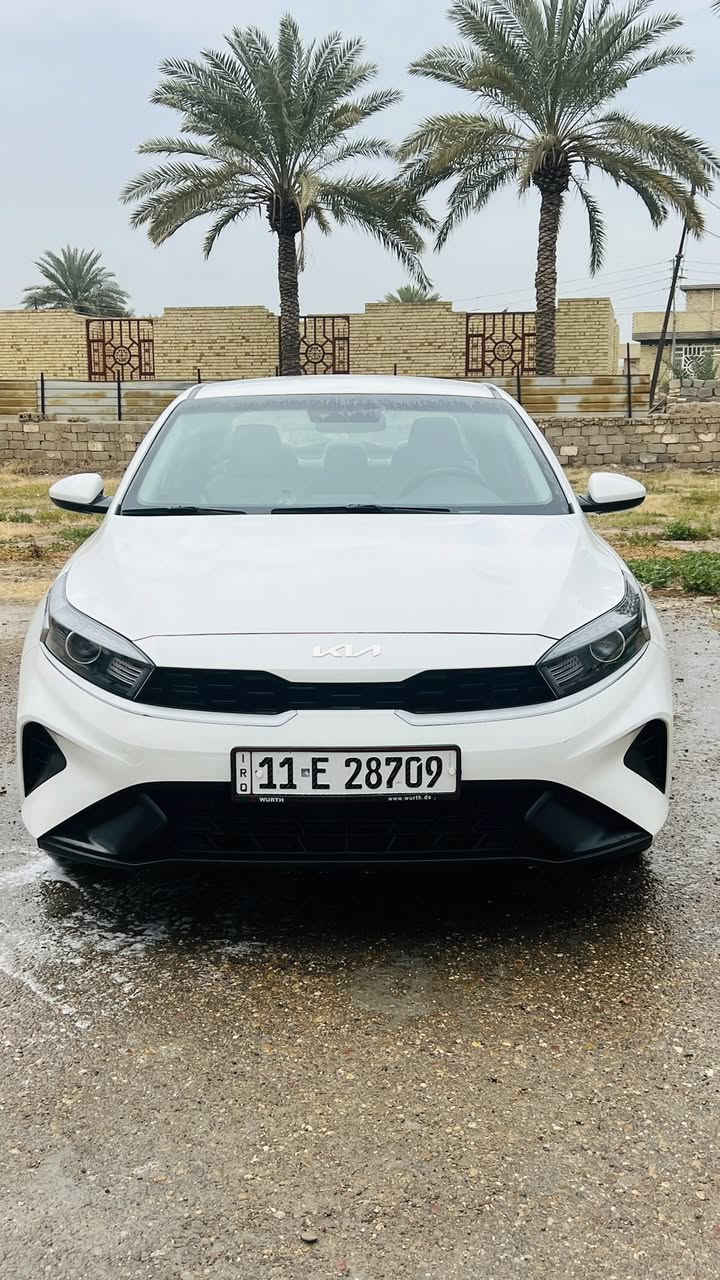 سيراتو خليجي 2024 محرك 2000 مكفولة من الصبغ والبارد ما بيها شخط ماشية 62 الف السعر 177
العنوان بغداد التاجي 
***********
