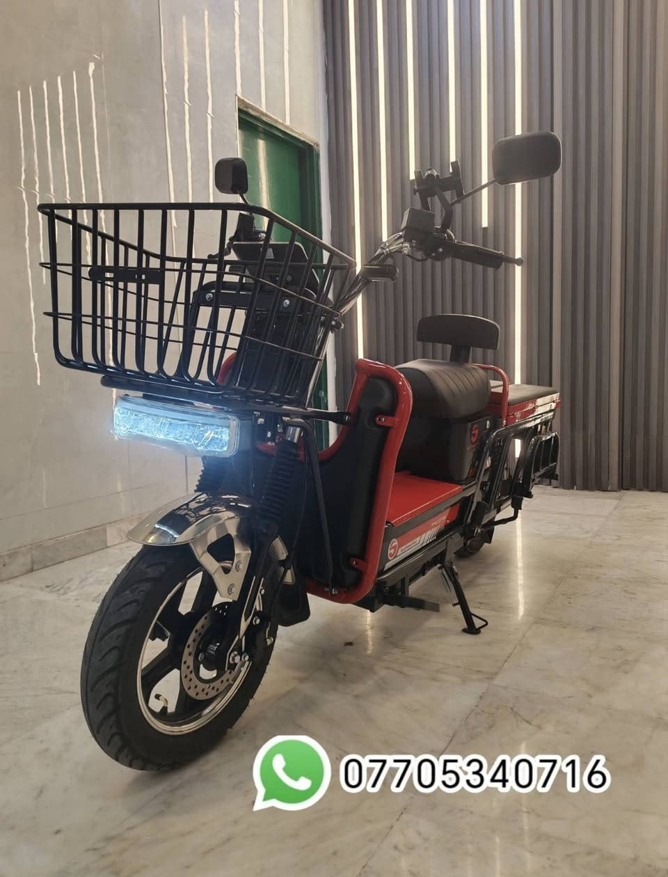 السلام عليـــكم🙋 متابعـِــينا الكِـرامـ 

أهنئكم بمناسبة حلول عيد الفـطر المـُـبارك أعـاده اللّٰه علينا وعلكيم بالخير والمسرات وتقبل اللّٰه صِيامكم وقيامكم وآدام اللّٰه قربكـم بمن تحـبون وكل عــامـ وأنتمـ بألف خـير

        دراجـــــ🛵ـــــه بيـــكم شــــــــ⚡ـــــحن
                    بلـد المنـشأ الصـين 🇨🇳
جديده زيرو غير مستخدمه أقل وصف يليق بيها مقاتله ويعتمد عليه وخدميه جداً لأصحاب المهـن

مواصفات الدراجـــــــــة
ملف 3000 واط حقيقي بطارية عدد 6حجم الكبير
سرعة 80 كم بالساعة تفطع مسافة 70 كم او اكثر
نظام الرجوع إلى الخلف بريك دسك هايدروليك
سيباية جانبية عدد 2 للتحميل 
شاصي طويل للتحميل لد لايت امامي وخلفي مع هورن ريموت عدد 2
شاشة اكترونية للسرعة ومعرفه سعة الشحن
سلة امامية قوية جدا معدن ثقيل لتحمل الأوزان
دبلات خلفية 3 كل جانب مجموعها 6 للاوزان الثقيلة
مرايات جانبية 

                السـعر مليون و 350 ألـف 

بغــــــــــداد شارع حيفا بالقرب من مدخل الشواكه ووزارة الثقافه
للحجز والاستفسار الأتصال على الرقم *********** واتساب
