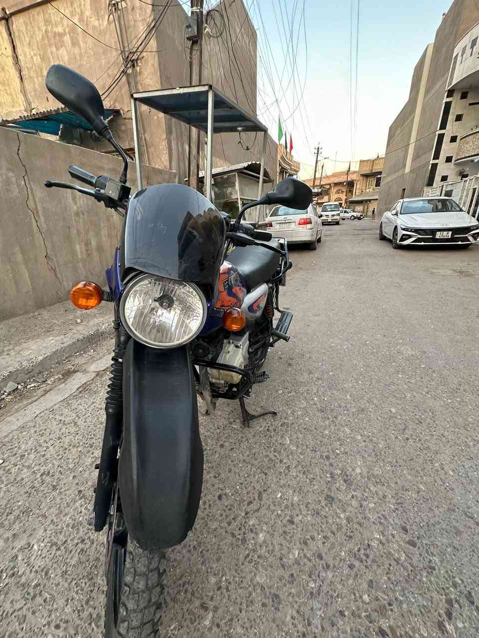 سلام عليكم دراجه بوكسر رقم انكليزي بسمي مجفته المحرك بعده بل ضمان يعني مجفتها يم بوكسر لبلديات ومنطيني ضمان سنه بل محرك باقي ٤ تشهر عل ضمان الدراجه خير من الله ما ناقصها اي شي مكاني بغداد المشتل تواصل واتساب او اتصال فقط ***********
