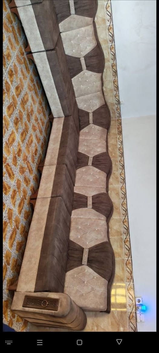 ✨ للبيع قنفات زاوية مودرن ✨
بحالة ممتازة ونظيفة، لون بني مع بيج يناسب أغلب الديكورات.

القياس: 3.8 متر × 3.8 متر تقريبًا.
مريحة ومرتبة وجاهزة للاستعمال.
📍 الموقع: (موصل/ رشيدية قطاع ٣).
💰 السعر: 300 الف.

للمهتمين التواصل على الخاص .


**إذا كنت صاحب هذا الإعلان وتريد حذفه لأي سبب، رجاءا أرسل رسالة إلى الدعم الفني**