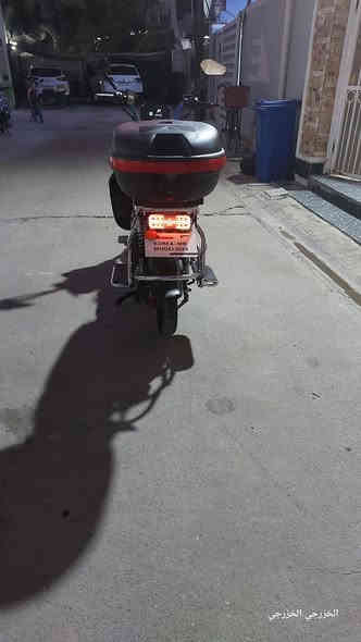 دراجه شحن نوع هارلي موديل 2025 بطاريات عدد 6 و نظيف كلش و سعره [  700000 ] و بي مجال و الشراي يتصل /*********** /  و العنوان بعقوبة ديالى قرب مدرسة الوثبة
