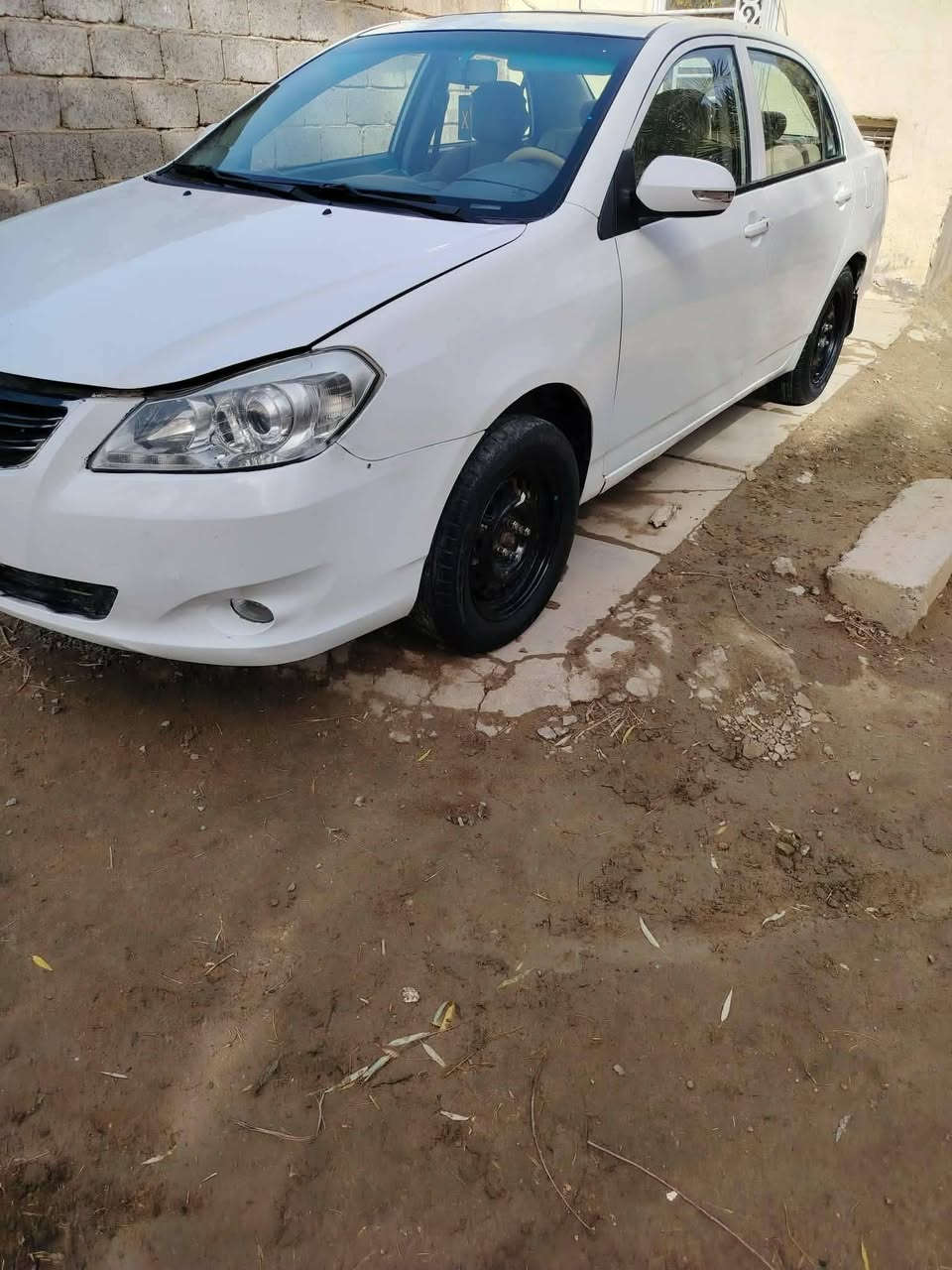 السلام عليكم.. بي واي دي G3 للبيع موديل ١٣ سيارة حلوة وجديدة رقم بغدادكير عادي مكينة هوندا َمكانه ديوانية السعر ٥٨$ وبيه مجال الشراي يتصل *********** ابو عباس
