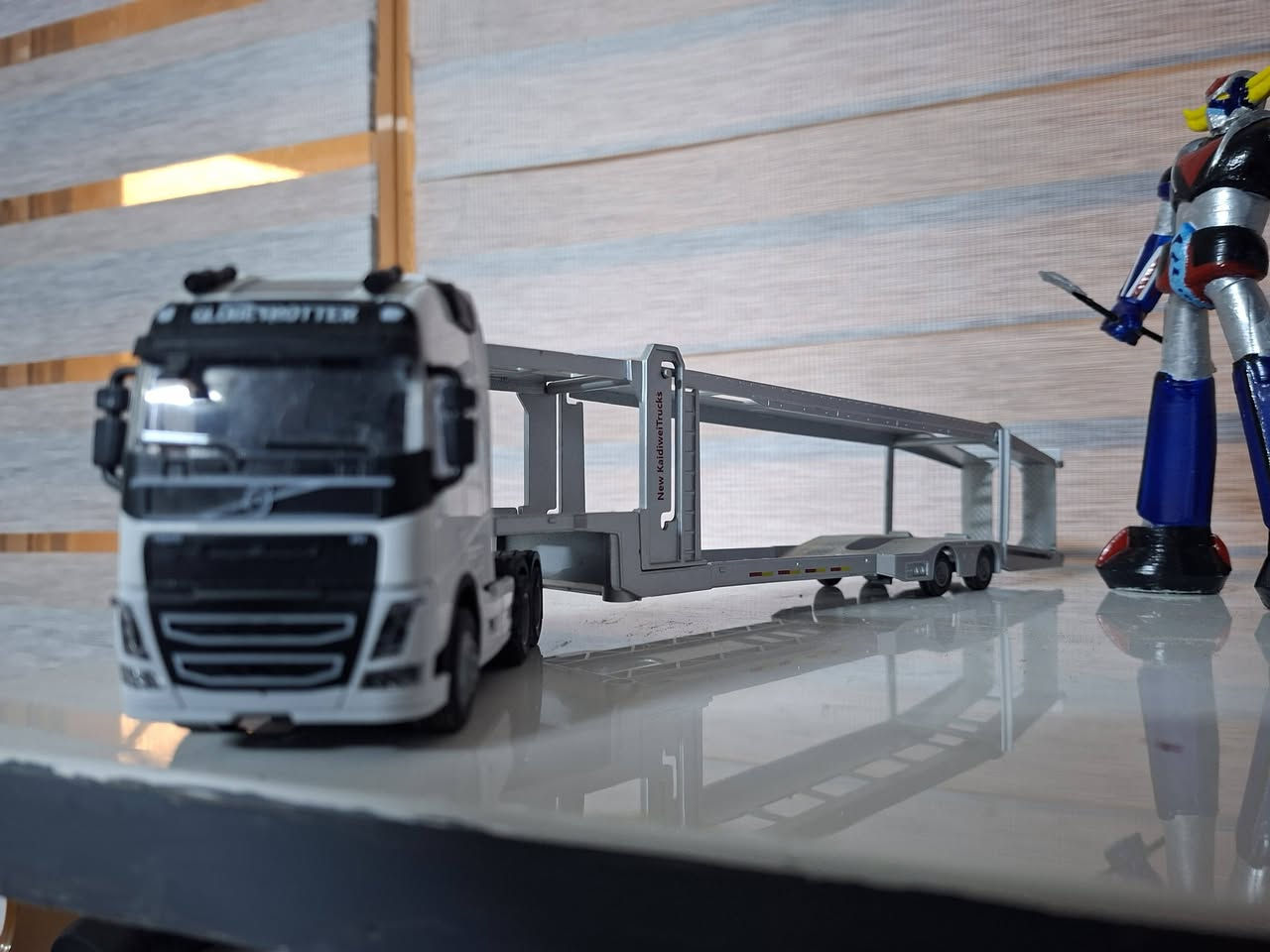 ناقلة للبيع
فالفو حجم ١/٤٣ كامل حديد 
سعر ٢٠ الف توصيل مجاني


**إذا كنت صاحب هذا الإعلان وتريد حذفه لأي سبب، رجاءا أرسل رسالة إلى الدعم الفني**