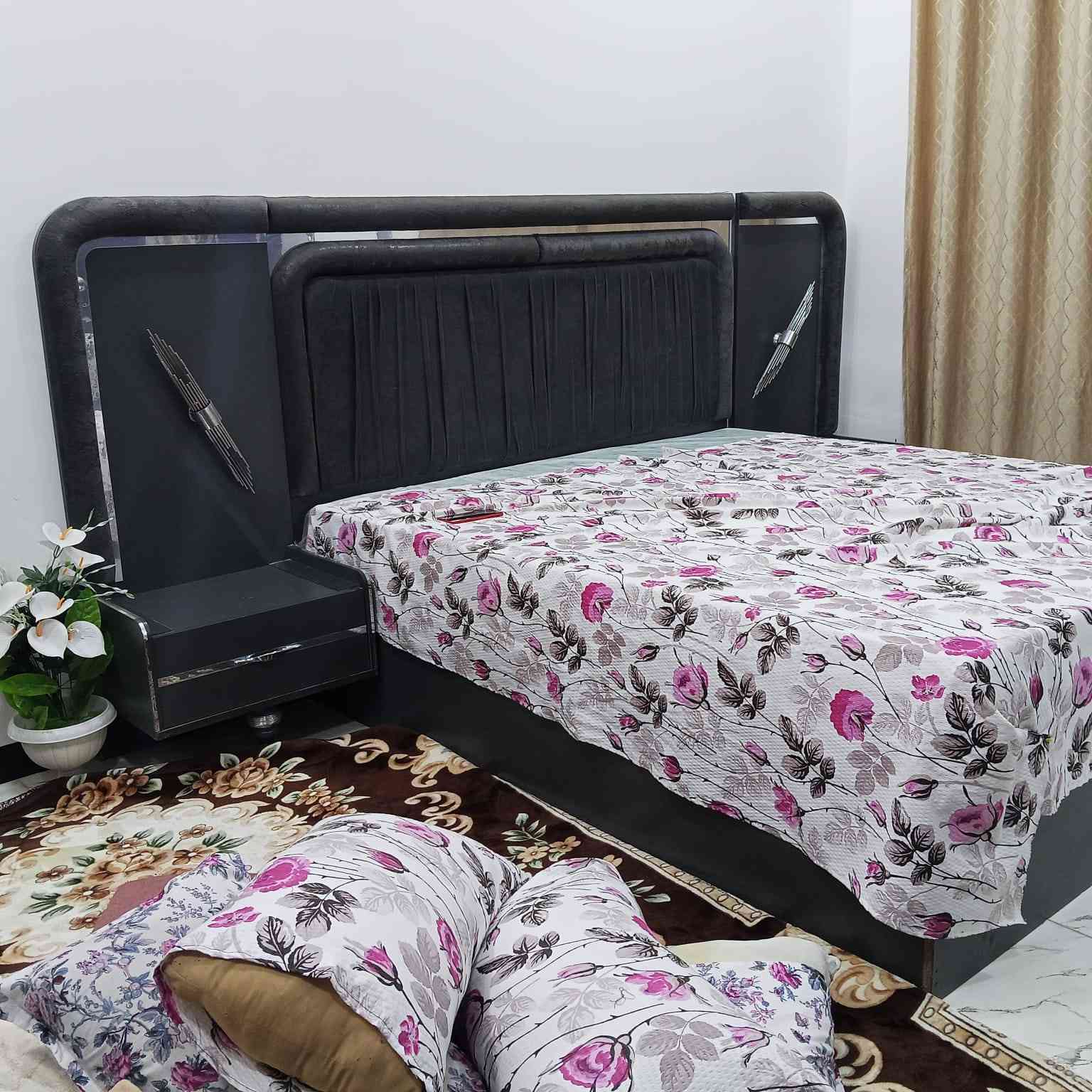 قرفه للبيع تركيه مظيفه كلش السعر ٥٠٠ الف أو بيهه مجال غير متواجد علا الفيس ***********
***********
