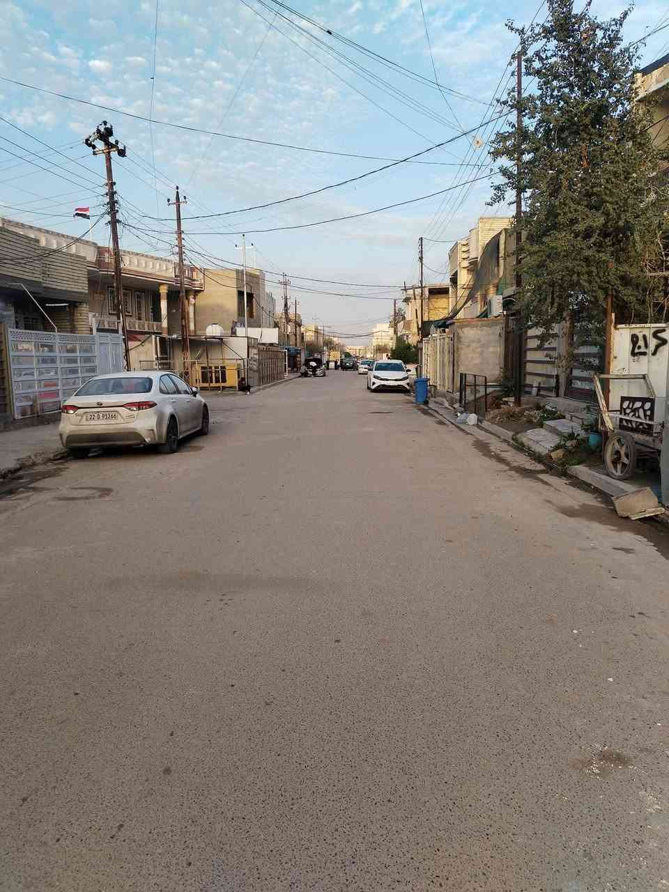 من رخصه مدير الكروب المحترم بيت للبيع زراعي عقد 117 نهاية شارع سوك رضا مساحه 110 على شارع التبليط مو فرعي خدمات كامله للاستفسار مراسله او اتصال ***********
