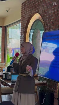 عيادة • نهاية الاشتراكي • حي عدن