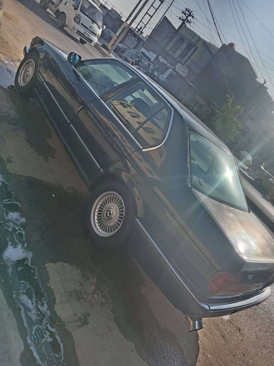 السلام عليكم البيع بي ام ٧٤٠ مسكر ٨ سلندر مكينه وكير بل جيس صدرها جديد تخم تايرات جداد سياره موضح بل صوره كشرها سعر ٥٥ وبيها مجال مكان بغداد تقاطع درويش رقم*********** موديل ٩٢ فول مواصفات دبل جكمجه دبل ايرباك كشناتها كهربائي حساسات خلفيه وامامي رقم بغداد انكليزي بسمي ثاني يوم
