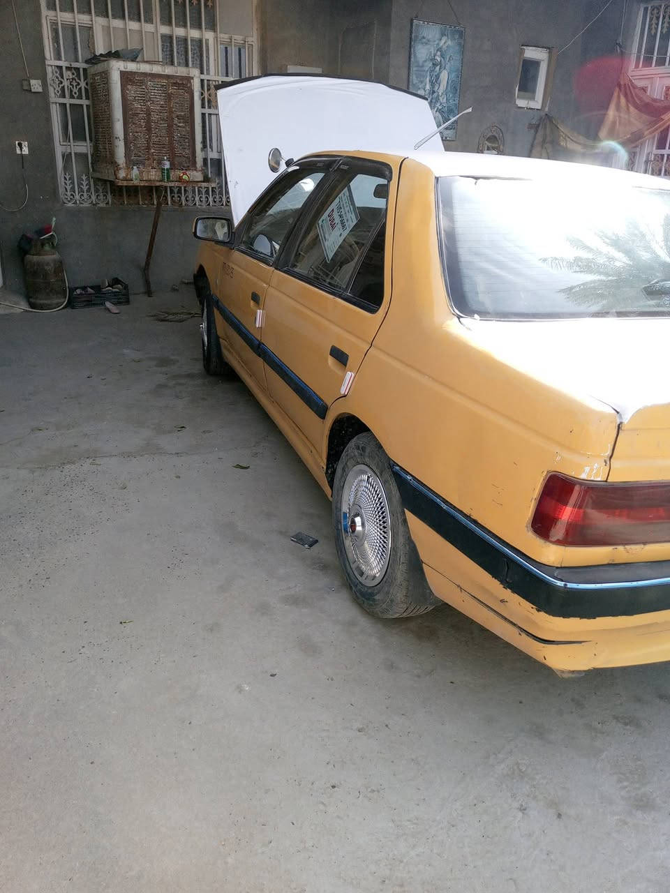 بيجو للبيع موديل 1٢رقم بابل سنويه 28 مصفره غرامات هيئه تخم تاير كهربائيات كله شغاله محرك وكير كفاله حداديه جديده السعر 28 العنوان بابل الحله شارع 80 خلف محطة اضواء الحله المشيدة الهاتف ***********
