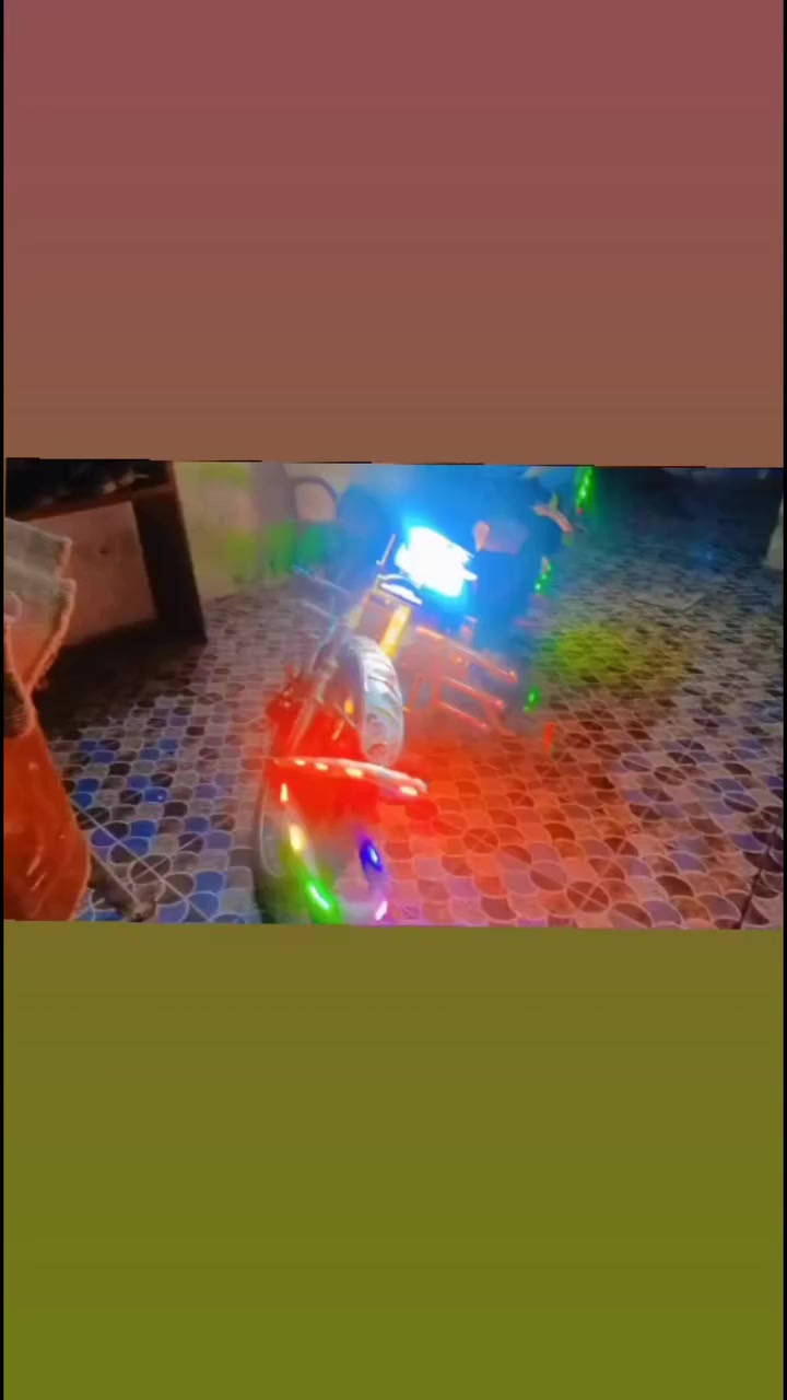 السلام عليكم شباب درجة للبيع نامة برو 2025 مجمبزة فول نشرات الوان وأشارير كلة شغال تأيرات جدد حجم المحرك 200 مكفول من كلشي مثل ماواضح  اوراق كاملة مكفولة من كلشي واحد على واحد السعر خاص مكاني ديالى ناحية السلام اتصل ودلل***********
