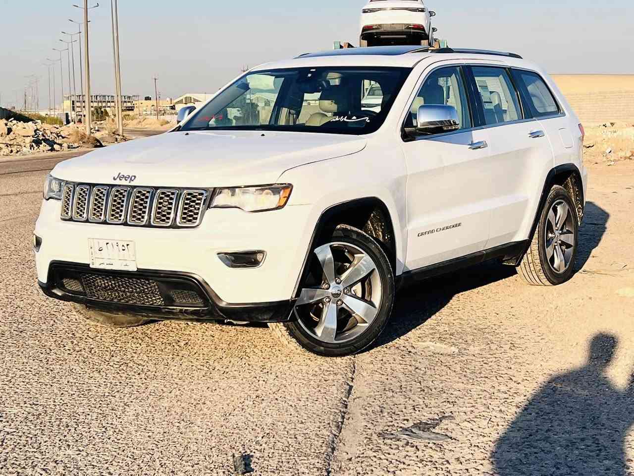 بيع او مراوس
جيب 2017امريكي 6سلندر موصفات فول موصفات 1/1 داخل بيجي سونار داخل المنشور 170 
مكاني بغداد ***********
