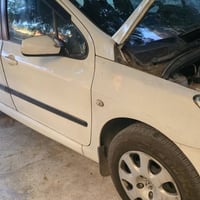 بيجو 2006 للبيع تبريد كير محرك شرط 07705867763