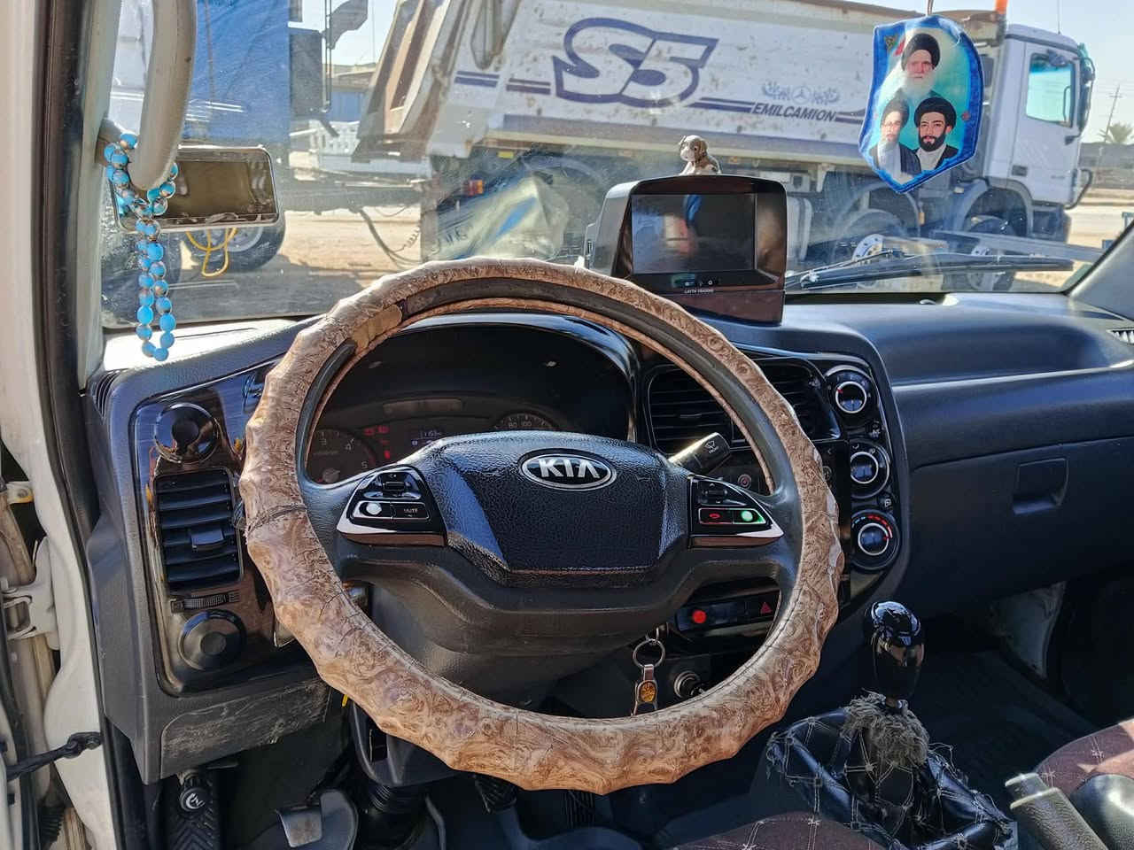 للبيع فحل موديل ألفين وتستعش مكفول كيرومحرك تبريد تدفئه رقم بغدا د بأسمي تحويل ثاني  19434017 078
