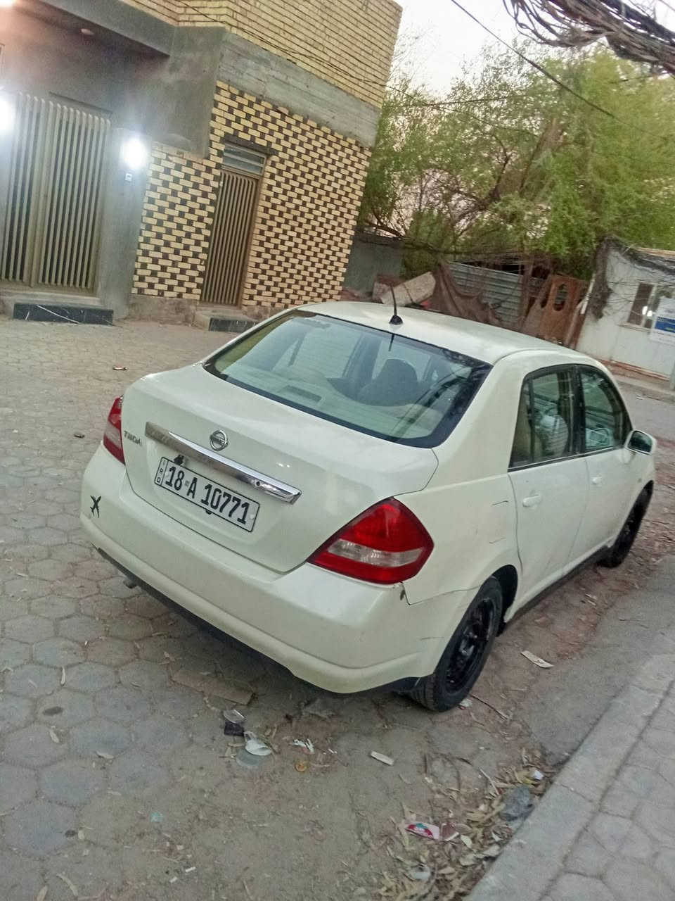 سلام عليكم نيسان تيدا ياباني اصل  موديل2006 .
  رقم انگليزي سنويه لل30 مكفوله من الضربه  وبيها قطع أبيعك عام .
كامله مكمله من تبريد ,گير , مكينه وسويتلها ادامه لكل السياره قبل يومين والحمد لله اليحب يستفسر هذا رقمي واني خادم 
***********
عنواني:(النجف الأشرف)
