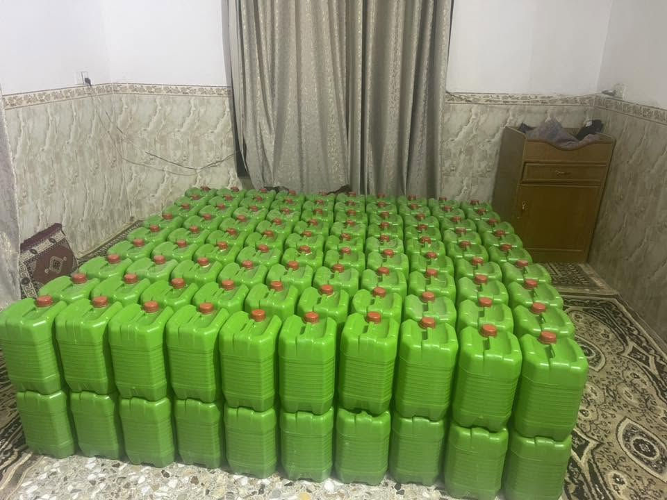 سلام عليكم زاهي درجه اولى ودرجه ثانيه
جمله مفرد متوفر دبه ٣ لتر 
متوفر جلكان ١٠. لتر   وجلكان ٥ لتر 
ونشتغل حسب الطلب 
***********
