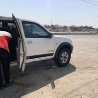 لوف 2004 مزاد ديالى كير. محرك بطة سعرها 40 هاتف. 07709866099