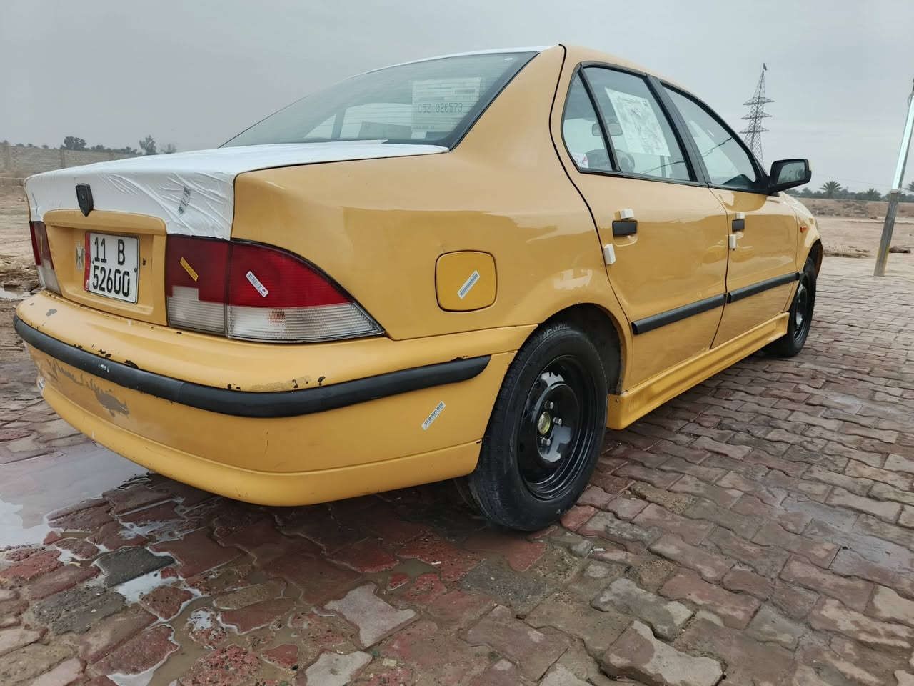 السلام عليكم شباب سمند موديل 11كير أو محرك مكفولات كهربائيات كل شغاله كاعيه جلد داخل  كلش حلوه رقم بغداد إنكليزي مصفره غرامه والهيئة السياره لا ضربه ولا تبديل ولا صبغ عده طخات عل بارد مبينات بل صوره بس هاي صورها كدامك مال يوم السعر 31اوبيها مجال الشراي يتصل على الرقم ***********مكان السياره بغداد العبيدي قرب التربيه القديمه شرط التحويل
