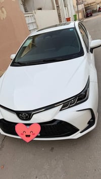 عندي كورلا هايبرد موديل ٢٥ ماشيه ٣ الف البيع بسم شركه اسوي بس وكالة قي...