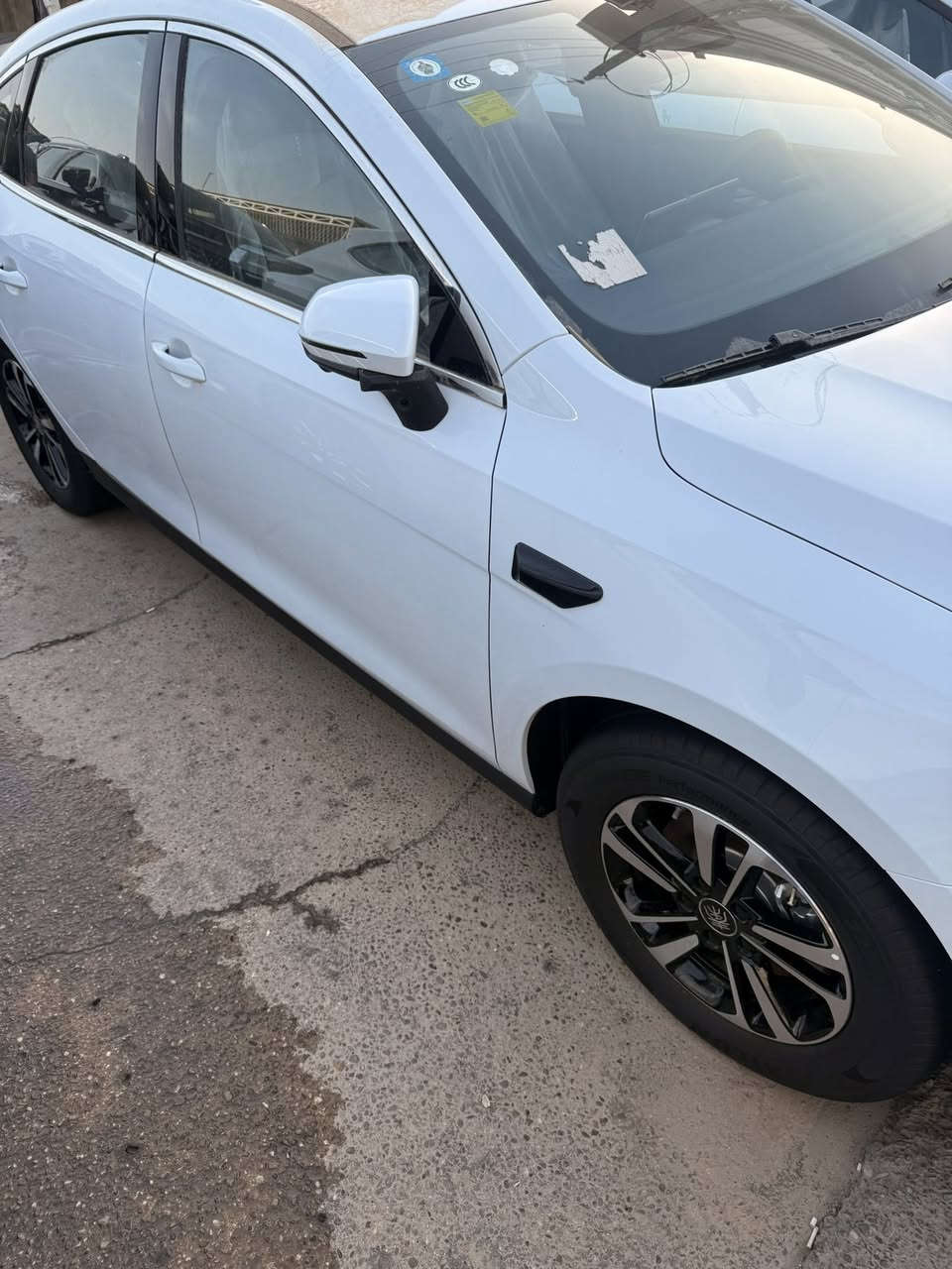 بي واي دي جن بلاص فول مواصفات اعلى فئه فلاكشب مرقم وجاهز زيرو موديل ٢٠٢٥ السعر ٢٣ مليون للاستفسار ***********
