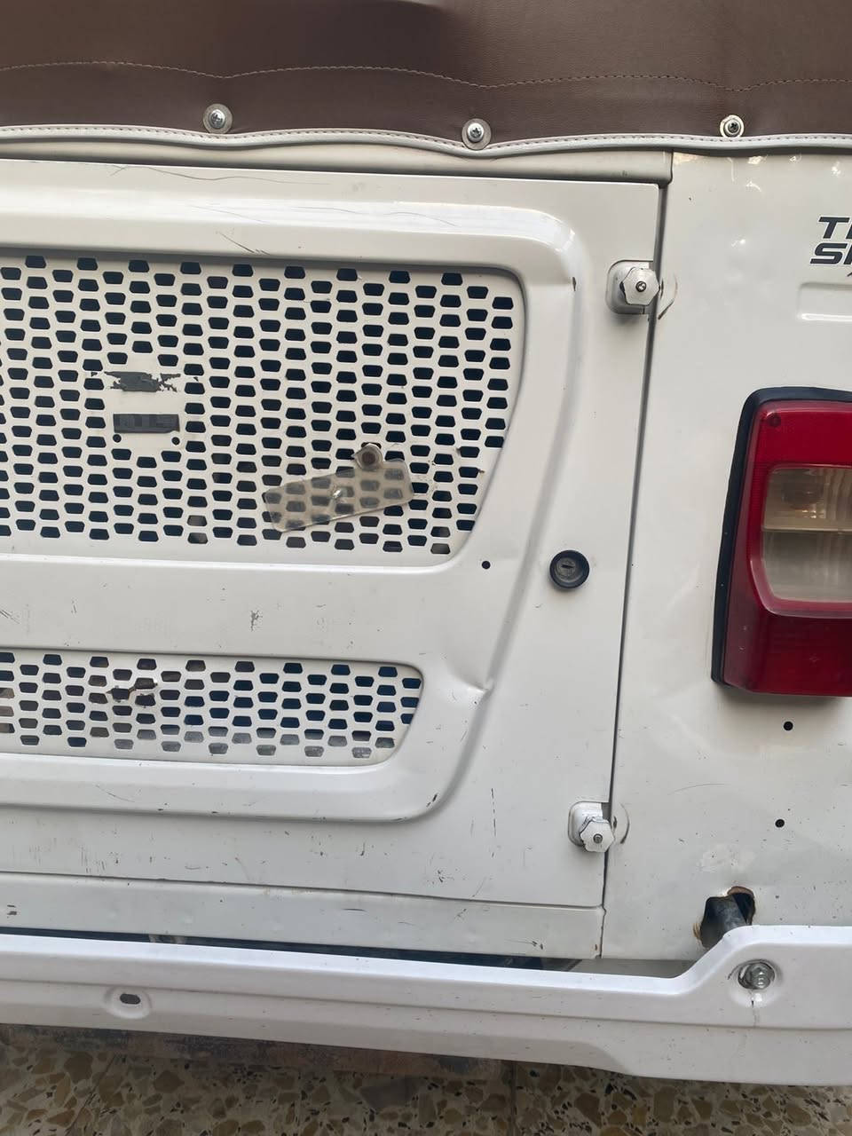 السلام عليكم تكتك للبيع موديل 21 اوراق كامله تكتك خير من الله تجفيت شركه لا تنقيص لا  تبخير مكاني شعله الصدرين رقمي ***********
