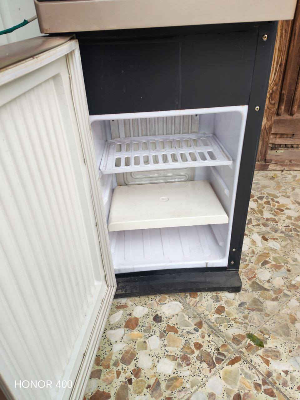 للبيع براد ماء ماركة DEKO
شغال 100% بدون أي عطل
حار 🔥 وبارد ❄️
نظيف جداً والاستعمال خفيف
شكله أنيق ولونه مميز
مناسب للبيت أو المكتب
السعر: 60 ألف دينار فقط


**إذا كنت صاحب هذا الإعلان وتريد حذفه لأي سبب، رجاءا أرسل رسالة إلى الدعم الفني**