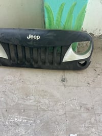 هذن اغراض رانكلر jkاصليات للبيع الراغب الاتصال بالرقم 07700636465