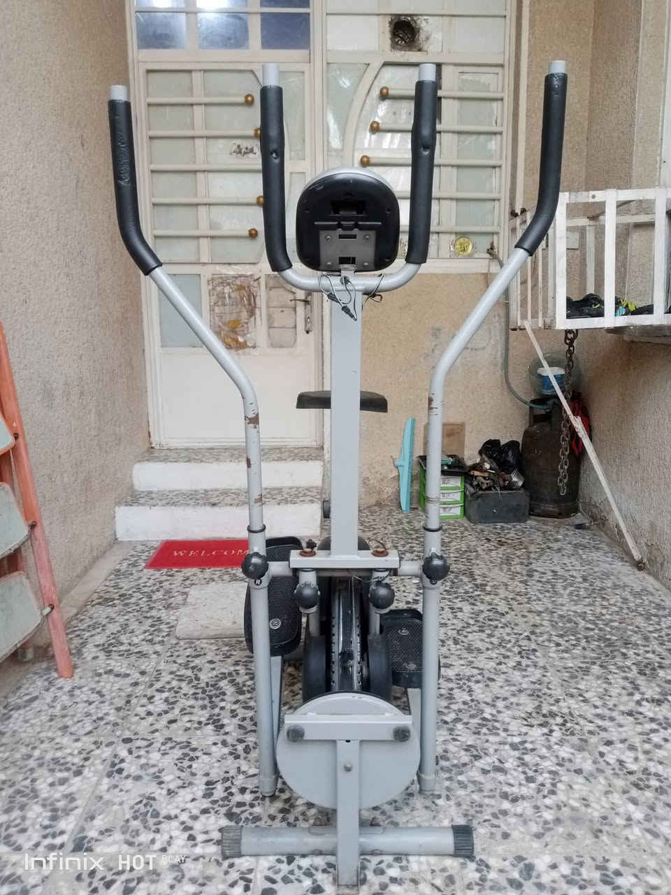 جاهز رياضي اصلي يقيس حتى. سرعة النبض ❤️
250 وبي مجال رقمي *********** 
بغداد حي اور عنواني
