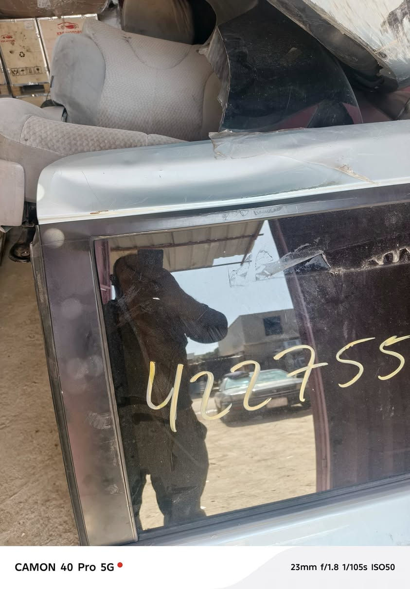 زوج بيبان سلايت مقفلات وباب صندوق ودعامية خلفية لون بحري بيهن طخات بسيطة موديل من ١٧ الى ٢٠ السعر ٧٠٠ دولار


**إذا كنت صاحب هذا الإعلان وتريد حذفه لأي سبب، رجاءا أرسل رسالة إلى الدعم الفني**