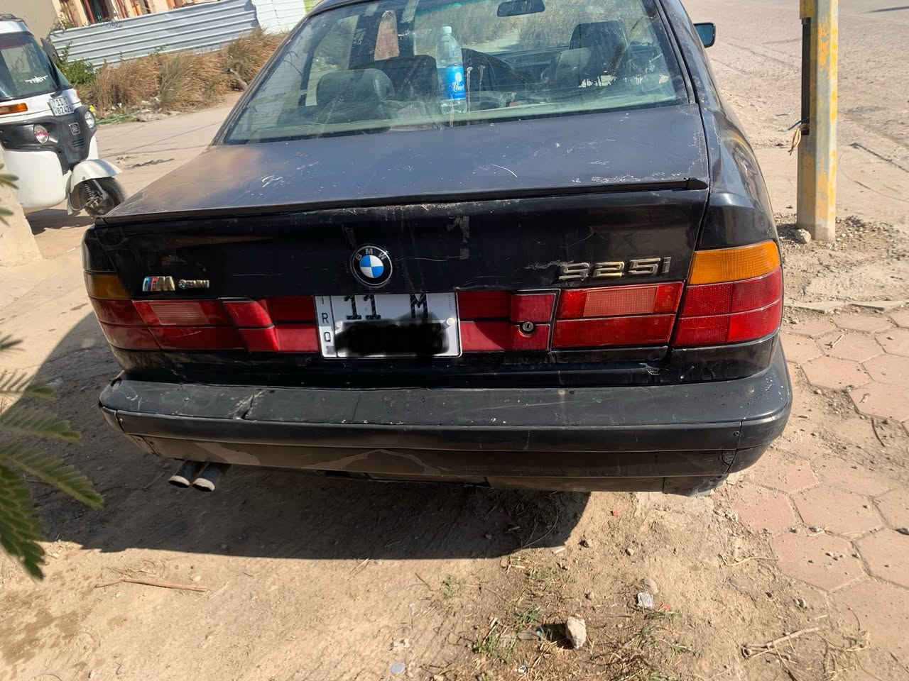 سلام عليكم بي ام525 موديل 1991 باسمي رقم انكليزي
للسنه 2030  سياره جاهزه
كير محرك صدر تبريد  غرفته جيده البطاين  تعبانه مكاني بغداد المحموديه سعرها 49 ورقه
 بدون صبغ بدون ظربه ماعده الجاملغ الخلفي  الخشم مال الجاملغ وموضح بالصوره  تتيرات جيده جدا باتري جديد 
تلفون ***********
