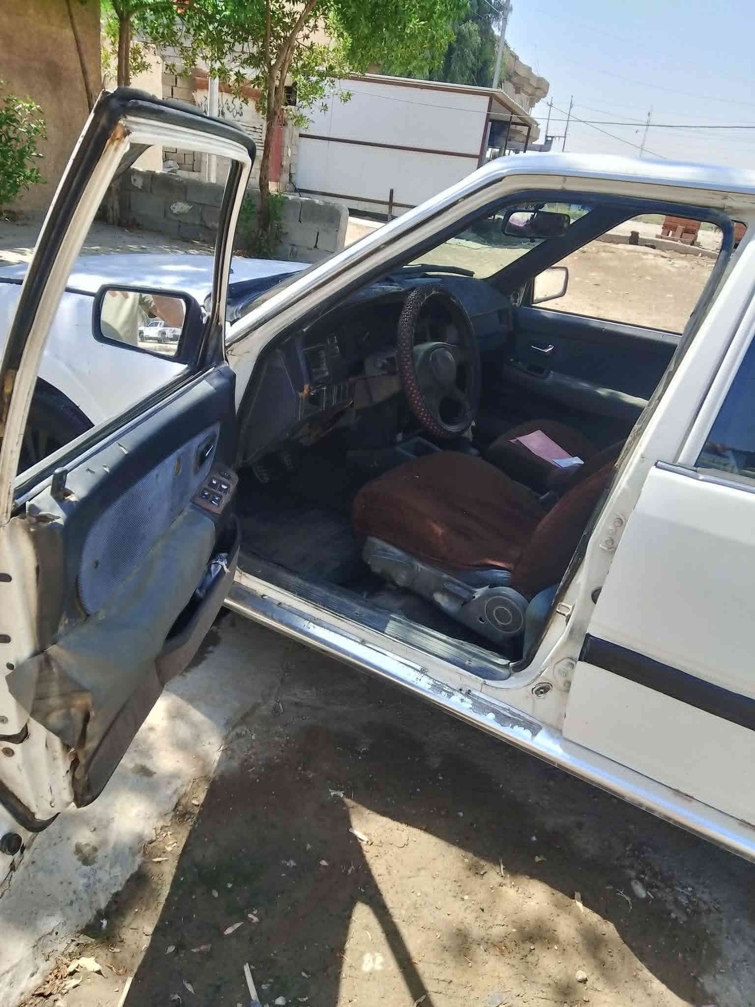 السلام عليكم من رخصت مدير الكروب للبيع سياره كيه كبتل رقم ديالى سنويه صاقطه بل ٢١ بيه نقص مازدات مكسرات صاحبه موجود يطلب عليه ١٥٠ الف وعليه غرامه ١٠٠ الف  كير عادي مكينه بيه دخانه بس اول متشغل مكان شهربان المقداديه سعر ١٣ ورقه وبيه مجال للشراي الاستفسار ***********
