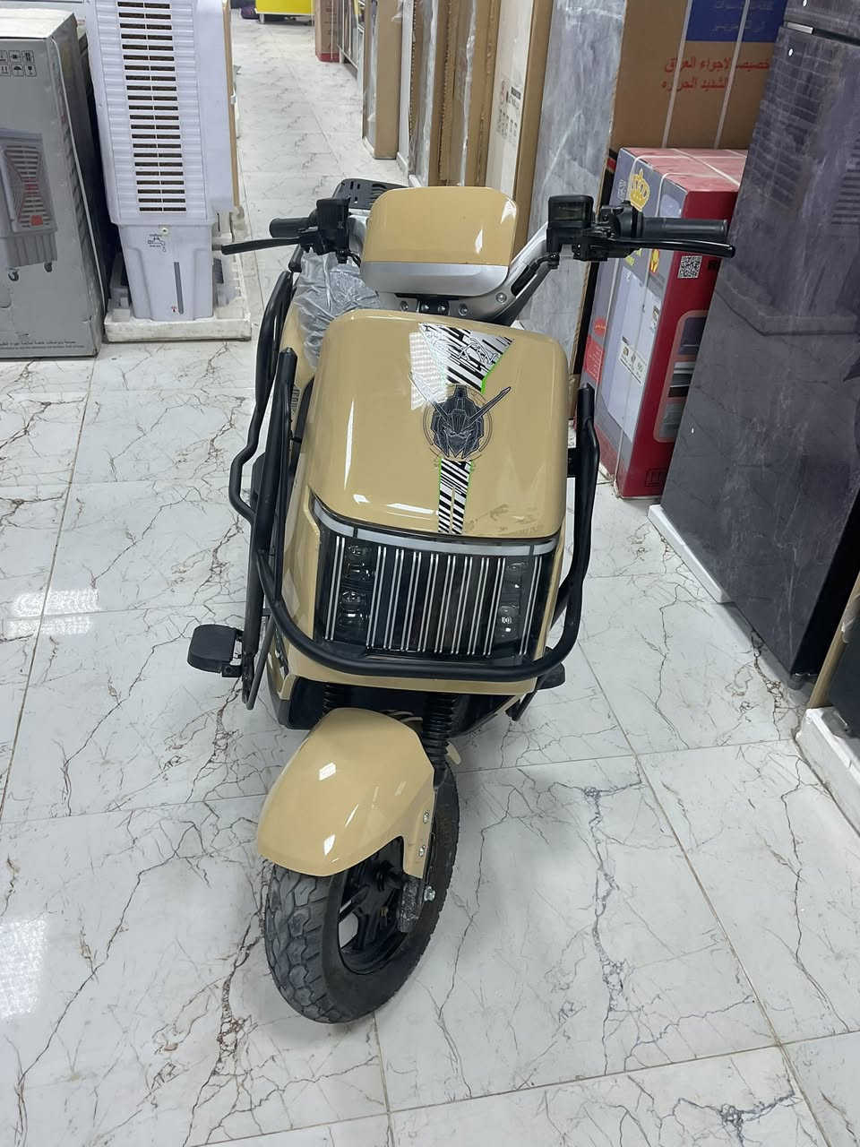 دراجة شحن ساو للبيع.  ٤ نمر 
دراجة جديدة ماشية ١٠ كيلو فقط 
مشحونة مرة وحدة 
السعر ٨٠٠   
حي الميلاد 
تواصل.  ***********
