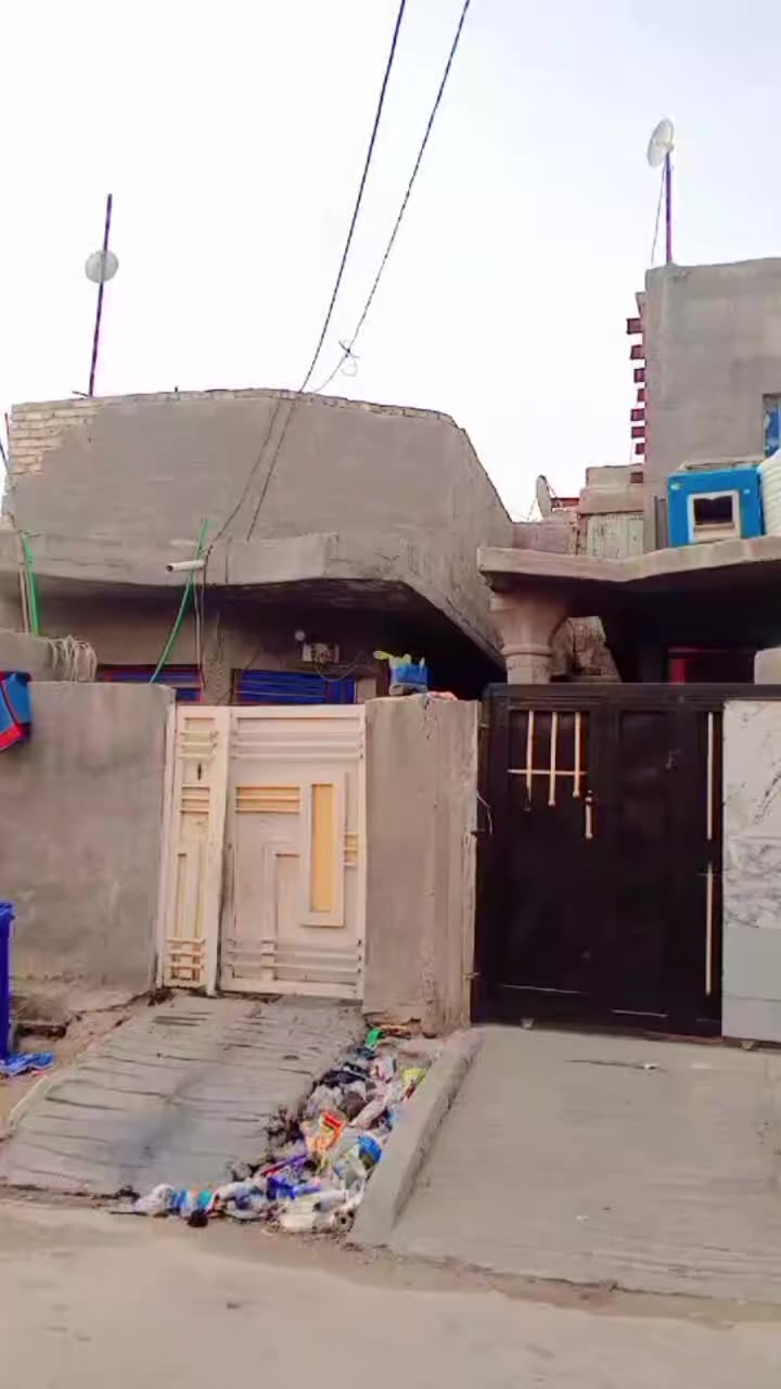 ع مبادره و نقد 😊
يا الله مشتملات اثنين للبيع المساحه 200 الموقع كربلاء الامن الداخلي الجمعيه الاولى قرب الشارع العام كافه الخدمات تبليط مجاري ورصيف كل مشتمل 100 المشتمل الاول يتكون من طابق ونص غرفه منام صاله واستقبال مطبخ اما الطابق الثاني غرفه منام مع مجمع صحيات وصاله المشتمل الثاني يتكون من طابق واحد غرفه  مناعه وصاله واستقبال ومطبخ ملاحظه ينباعن اثنيناتهن او كل مشتمل واحده
***********
***********
 ابو مؤمل
