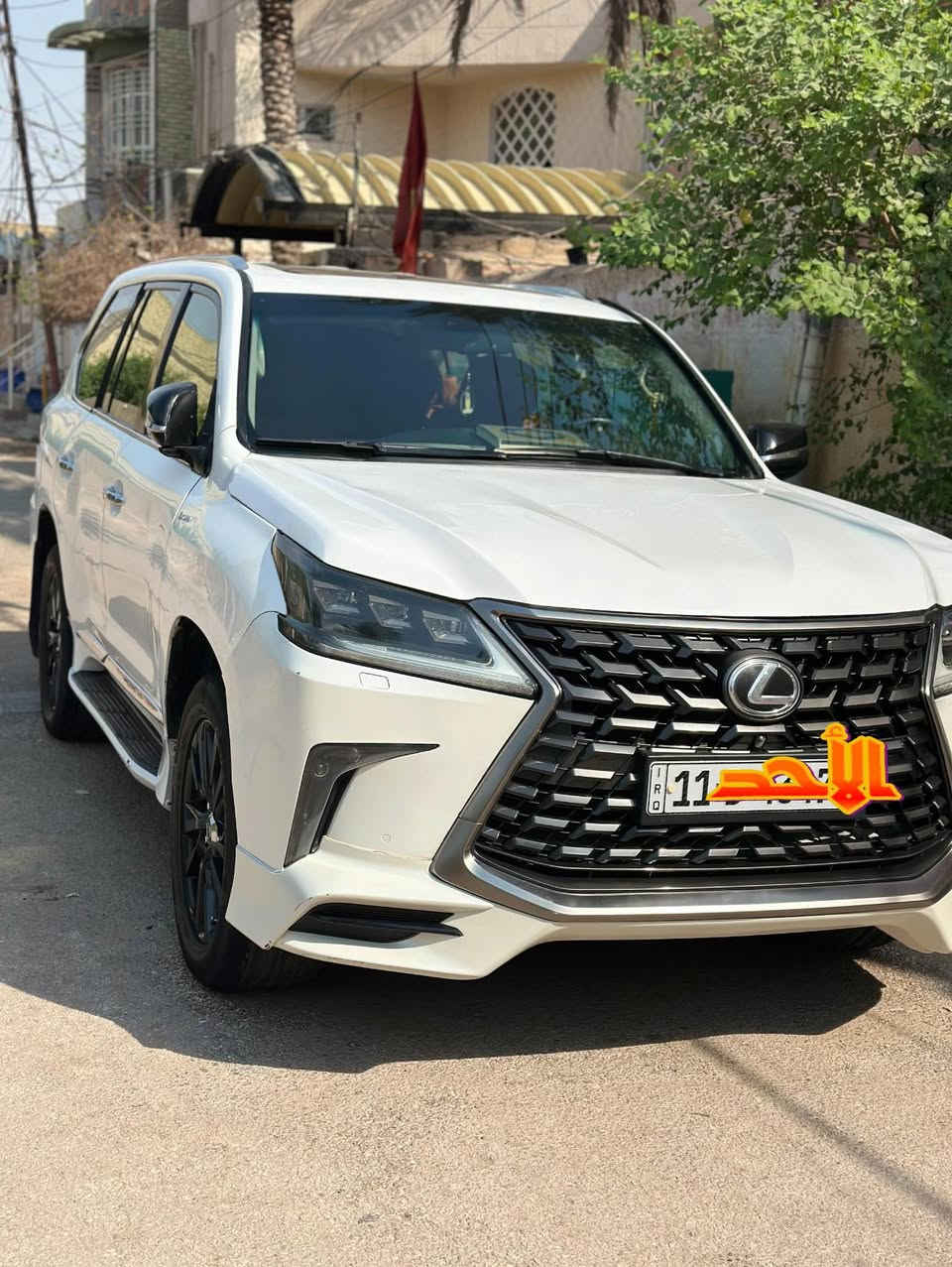 السلام عليكم
للبيع او للمراوس

Lx 570 

2011 محدث 2021

***********

325 وبيهه مجال بسيط
