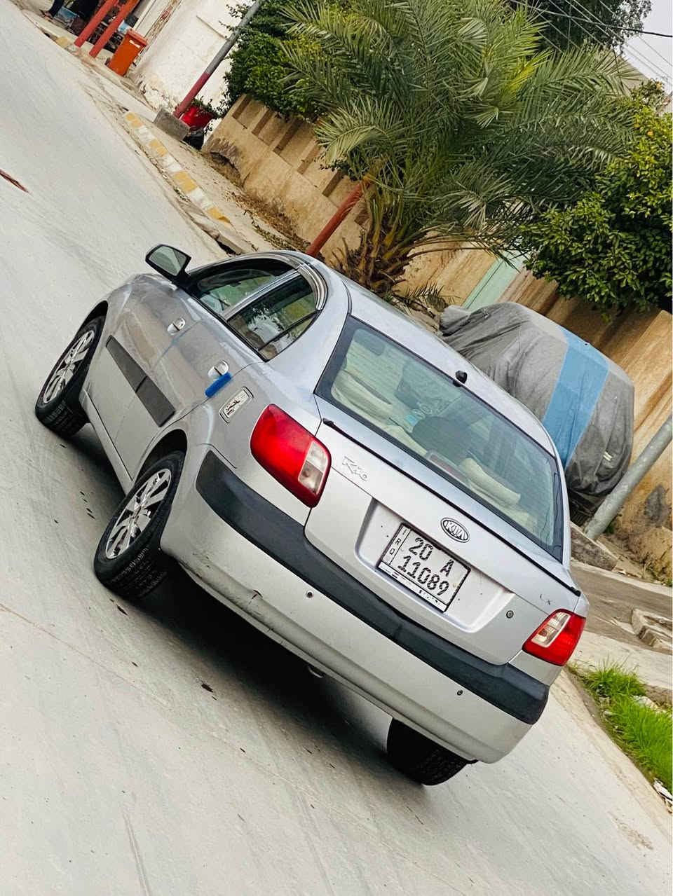 للبيع كيا ريو 2008 رقم ديالى الانكليزي شرط التحويل 
كير محرك خير من الله 
تبريد تدفئه
تخم تاير 
ويل كب
مسجل شاشه 
سنويه 2029
محرك 1600 
مازدات جديدة
كامله السياره بدون نقص 
ظررها فقط الجاملغ الخلفي فقط
صبغ فقط الجاملغ الخلفي والدوسات 
السونار مرفق مع الصور 
للاستفسار الاتصال على الرقم ***********
السعر 78 وبيها مجال بعقوبة, ديالى
