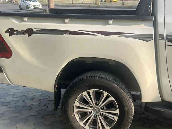 السلام عليكم تيوتا هايلوكس موديل 2021سعودي
رقم اربيل الجديد 
4سلندر 2700
فول مواصفات 
مكفولة كفاله عامه 
ماعدى بارد بسيط بالبدي جهه اليمنى
السعر 315
وبيها مجال 
العنوان الفلوجة 
***********
