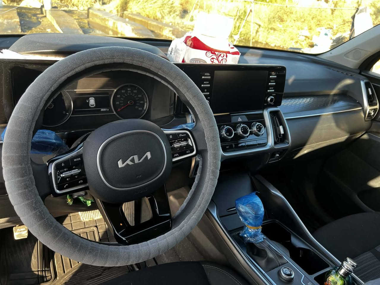 سورنتو موديل 2022
سورنتو موديل 2022
مكينه2500 تنفس طبيعي
فور ويل 
7 راكب
حساس امامي خلفي
شاشه
تحديد مسار
مانع انزلاق
اربعه انظمه قياده
اشاره بالمري
قياده ذاتيه وتوقف عند الاقتراب
رقم السياره اربيل باسمي 
الضرر ايرباك البرده فقط سياره كلين من اي حادث او صبغ او تبديل 
والضرر موضح بالصوره
الاتصال على هذا الرقم ***********
