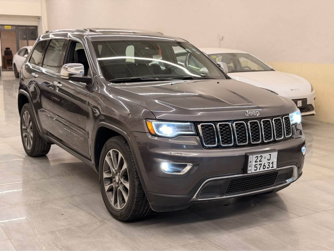 جيب كراند شيروكي 2018 ليميتيد كلين ماشي 78 الف مكان اربيل شركه مصطفى كارس بيع مراوس سعر 232 ورقه للاستفسار ***********/*********** أربيل, العراق
