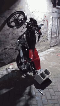 سيفان 5كير مديل2020 بس بيع ما اراوس 
كهرباعيات كلها شغاله مكينه مفتوحه الدراجه تاخذها شلعه أو معدل الدراجه مكفوله بدون أوراق بكاني بغداد حي اور 
الهاتف *********** واتساب الدراجه عارضها 450
