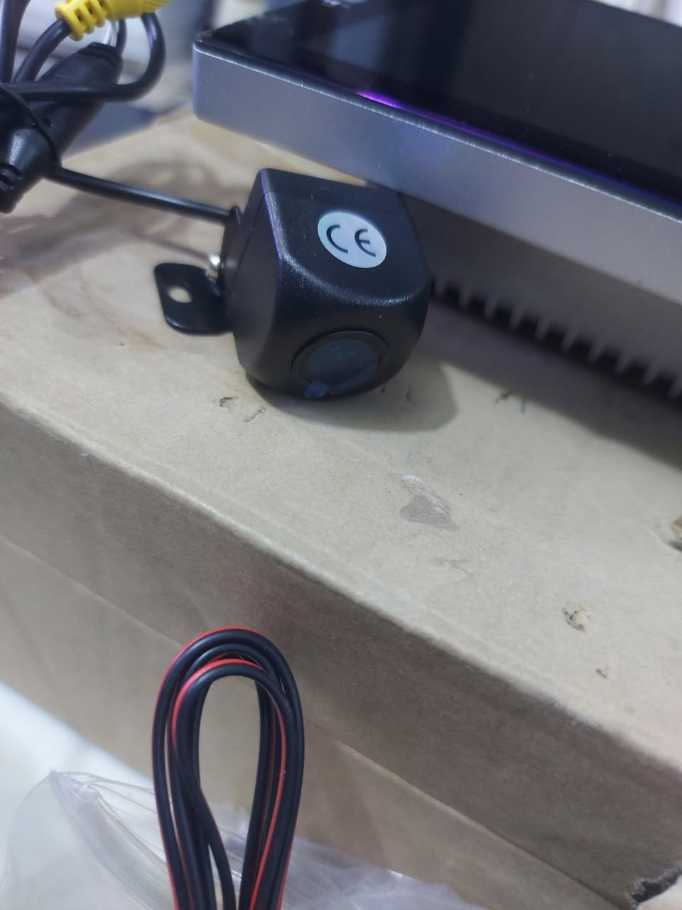 شاشة سيارة أندرويد بلكارتون مامستخدمة اغراضهة كاملة مع الكامرة الخلفية وال جي بي اس ومايكرفون نظام حاسبة وليس تاب ظهر الشاشة حديد فولاذ وليس بلاستك فووول فووول مواصفات ب١١٠ مع التوصيل


**إذا كنت صاحب هذا الإعلان وتريد حذفه لأي سبب، رجاءا أرسل رسالة إلى الدعم الفني**