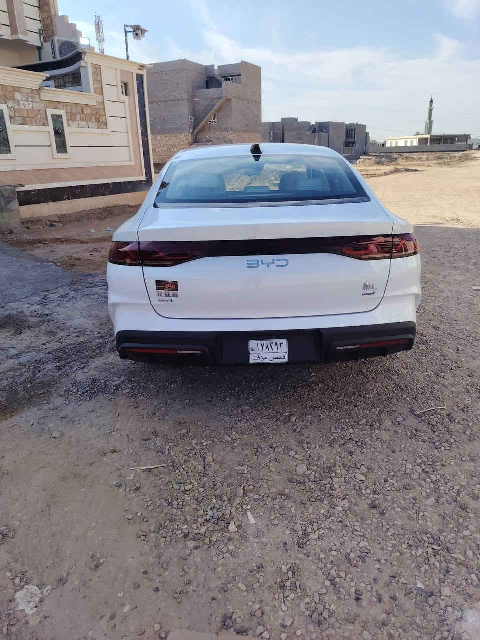 السلام عليكم بي وايدي جين ال13 كامره سعره 22 مليون كامله مع الترقيم    ***********
