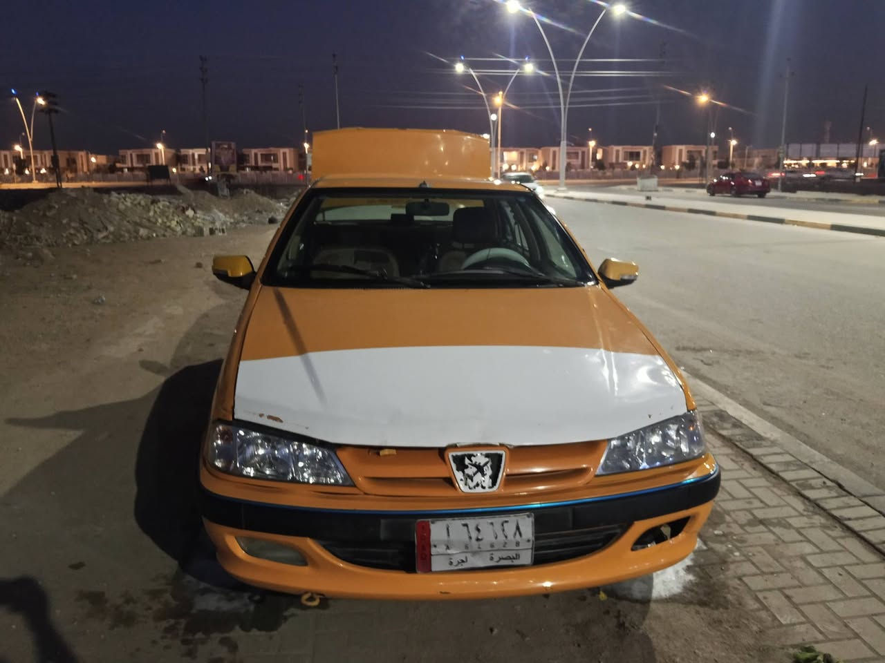 السلام عليكم للبيع بيجو بارص 2018
سياره جاهزه. كير ومحرك. وشغاله كهربائيات والسعر 42ورقه وبيها مجال بصيط  وهذه رقم راعليها اتصل عليه 

***********

غير متواجد في الفيس
