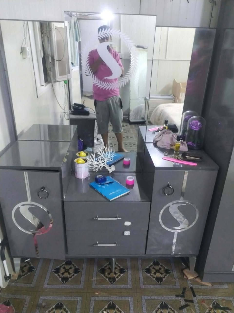 خمس قطع كلش نظيفه بس الفايبرة الورة مفتوحه يردالها تعديل سعره 350.وبيها مجال بسيط العنوان  بغداد جسر ديالي شراي يتفضل خاص


**إذا كنت صاحب هذا الإعلان وتريد حذفه لأي سبب، رجاءا أرسل رسالة إلى الدعم الفني**