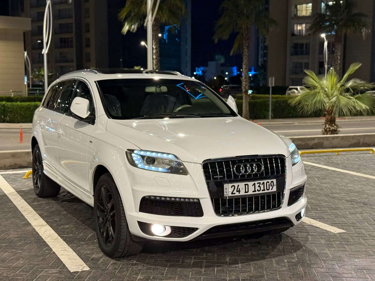 بيع سريع فقط ارخص وانضف واجدد اودي بلعراق 
اودي Q7 S-line Quattro 2012 فول مواصفات ١/١

خليجي وكالة شركة سردار ضمان دولي بصمتين
-----------------------------------------
تم تنزيل لسعر  125 ورقة وبيها مجال بسيط
——————————————————————
مكاني اربيل  *********** يوجد واتس اب
-----------------------------------------
محرك سته سلندر V6 3.0L سوبر چارچ بنزين 
-----------------------------------------
سيارة حيل حلوة للامانه جديدة ماشالله
سيارة مكفولة بدون صبغ فقط مكان بارد صغير
----------------------------------------
مواصفات كلش هوايه
{ 5 بصمة - دبل پانوراما - رادار - ثلاث بردات بلاد - داخل بيجي - صندوق كهرباء - ٣ پردة - ماوس - ٧ راكب - كشنات تدفئة و تبريد - كشنات جلد - كشن و ستيرن كهربا و خزن - سيدي بوكس - تبريد مركزي - كامرة خلفية - حساس خلفي و امامي - لايت ليد - ڤوليوم - تحديد سرعة - وبعد هواي كلش مواصفات متخلص )
------------------------------------------

سنوية ورقم جديد تحويل غرامة بشرط
يوجد فديو لكامل تفاصيل لسيارة أربيل, العراق
