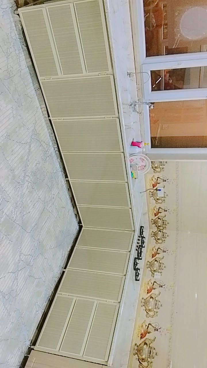 سلام علیکم
ئەم کەوەنتەرە بۆفڕۆشتنە لەهەولێر
نوێ نوێ یە بەردی تورکی یە دوو حەوزه
هەشت دەرگاو شەش چەکمەجەیە...
هی خانووی سەدمەترە....


**إذا كنت صاحب هذا الإعلان وتريد حذفه لأي سبب، رجاءا أرسل رسالة إلى الدعم الفني**
